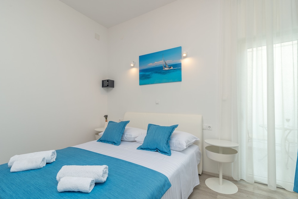 Villa Lux