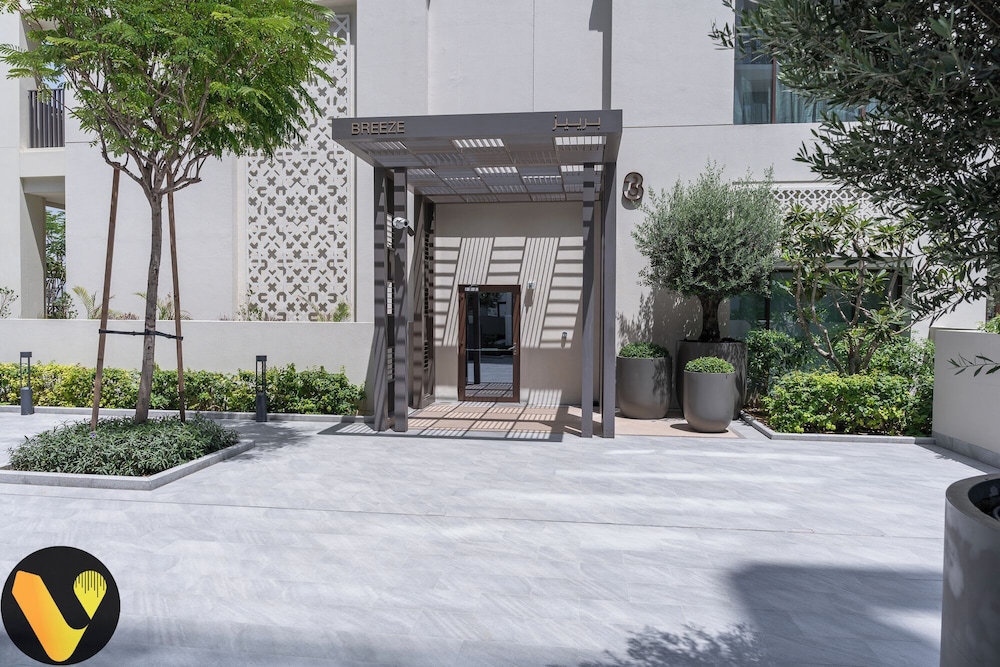 Vogue Breeze Creek Beach by Emaar