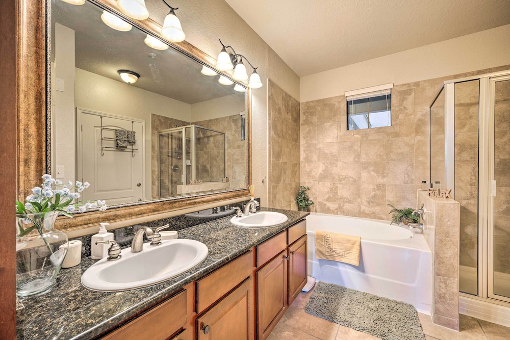 Bella Piazza Resort Condo < 9 Mi to Disney!