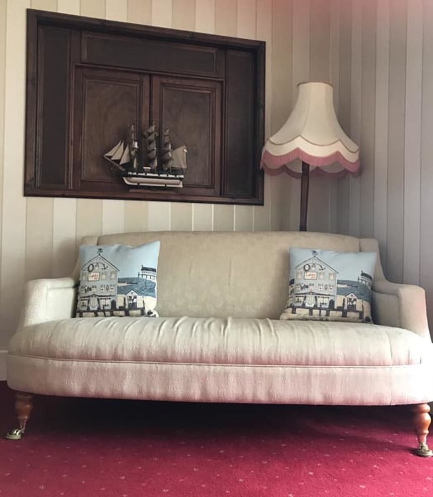 Dunvegan House Guest House
