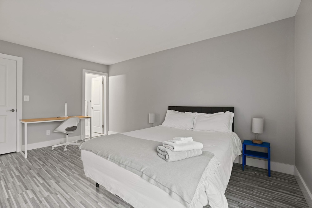 Comfy 2BR 2BA Unit in Pime Location