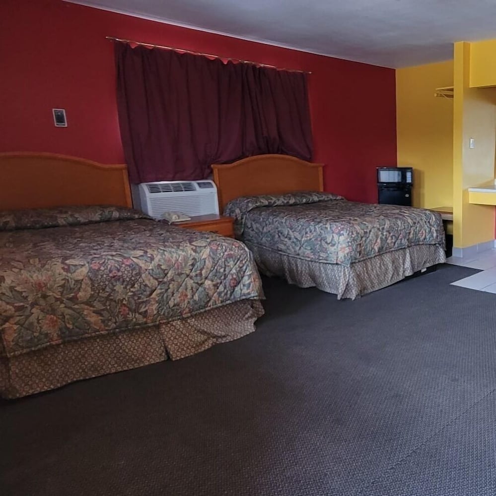 Lake Charles Vacations - Relax Inn - Property Image 1