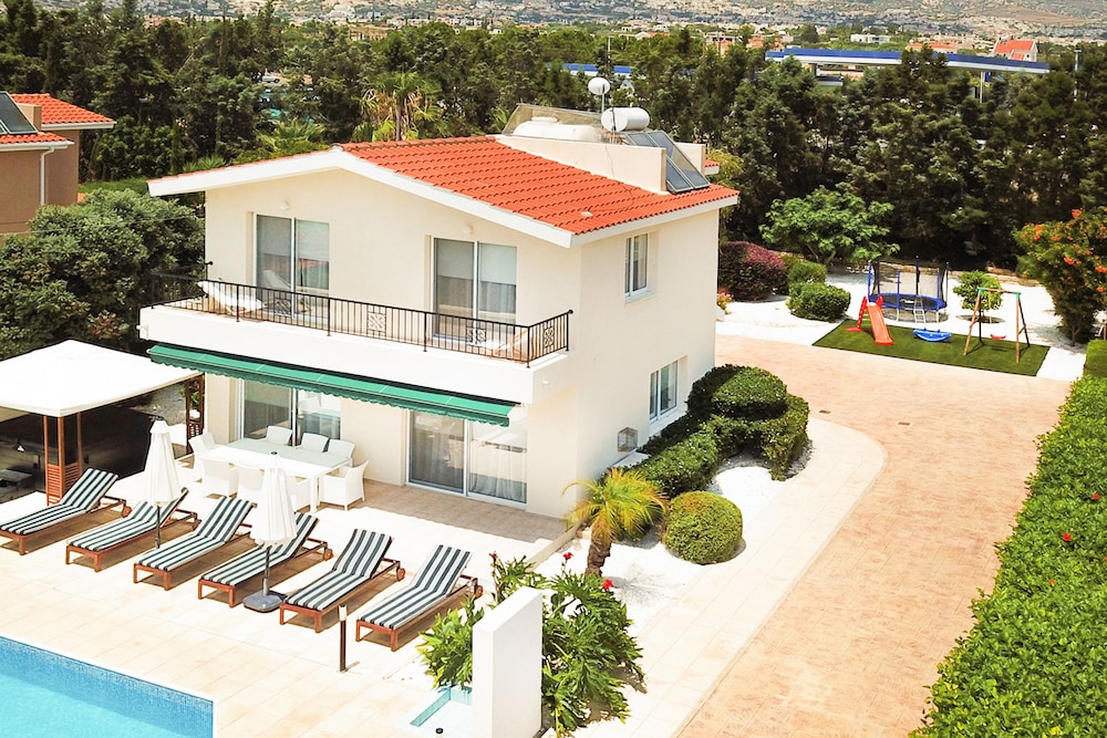 Villa Silverline