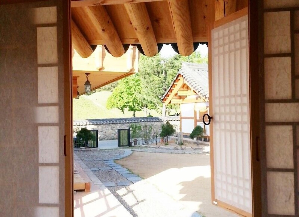Happy Village Syeobul Guesthouse