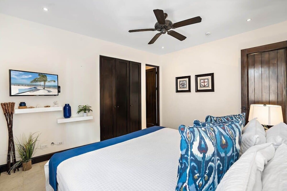 Stylish Beach-Themed Condo with Two Bedrooms and Lovely Ocean Views