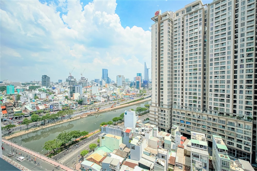 Saigon Central Apart - Infinity Pool&Gym