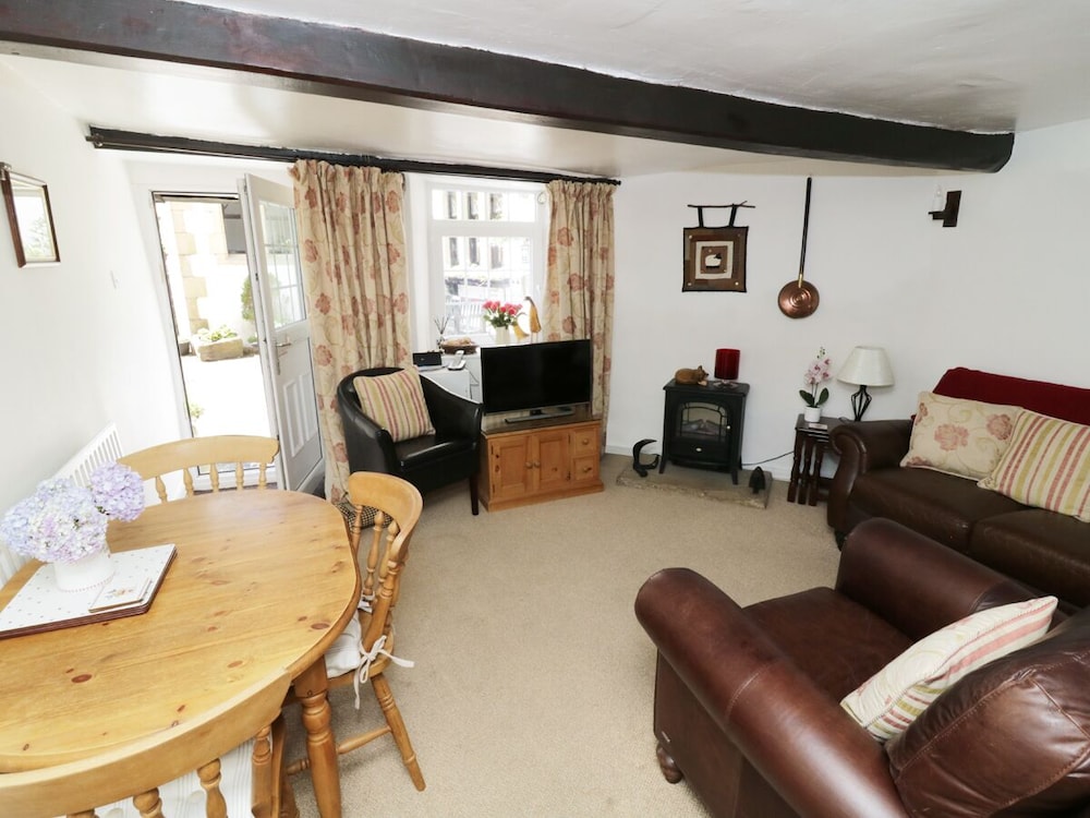 Black Horse Cottage view 5