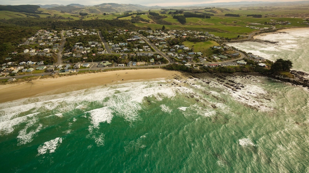 The Kaka Point Motels