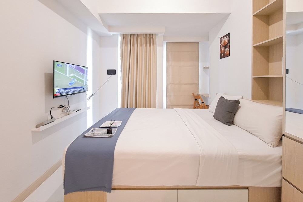 Simple Style Studio Apartment (No Kitchen) At Tokyo Riverside Pik 2