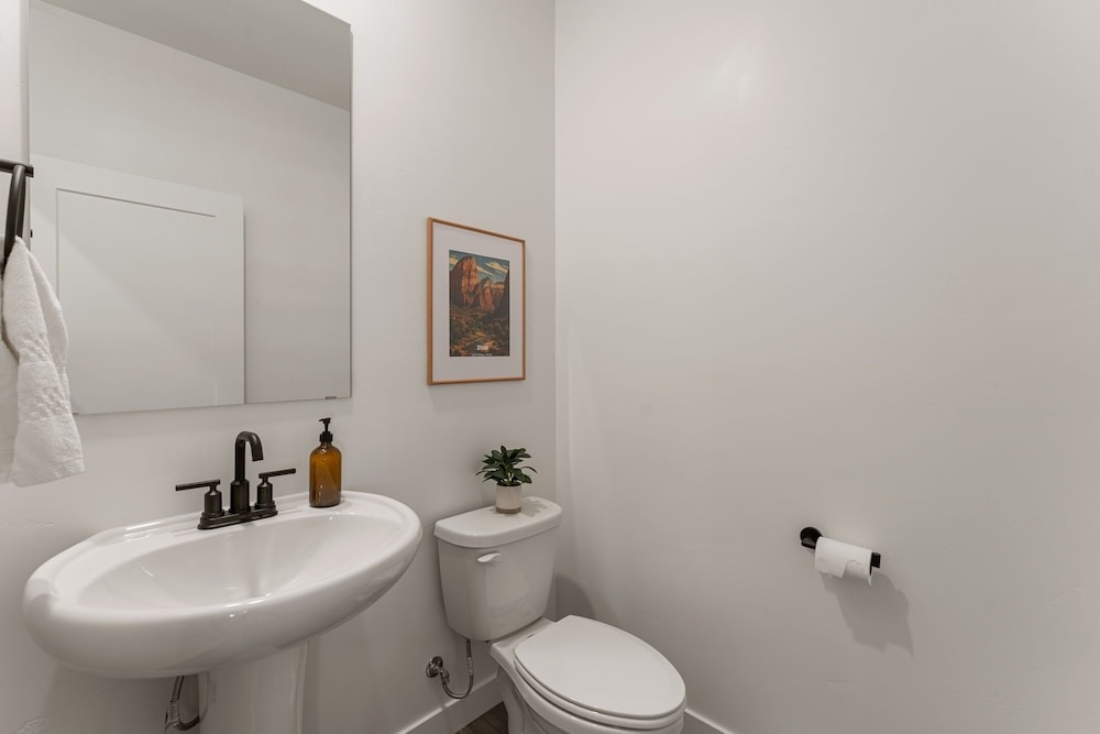 Adventure Basecamp 4 Bedroom Townhouse