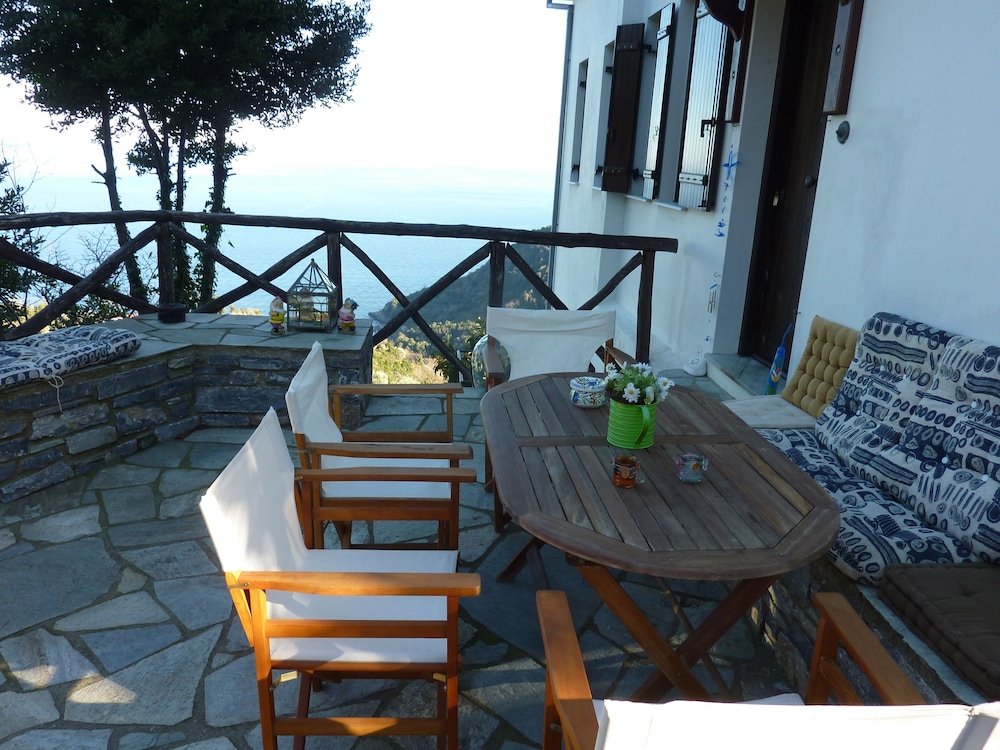 Villa Thea