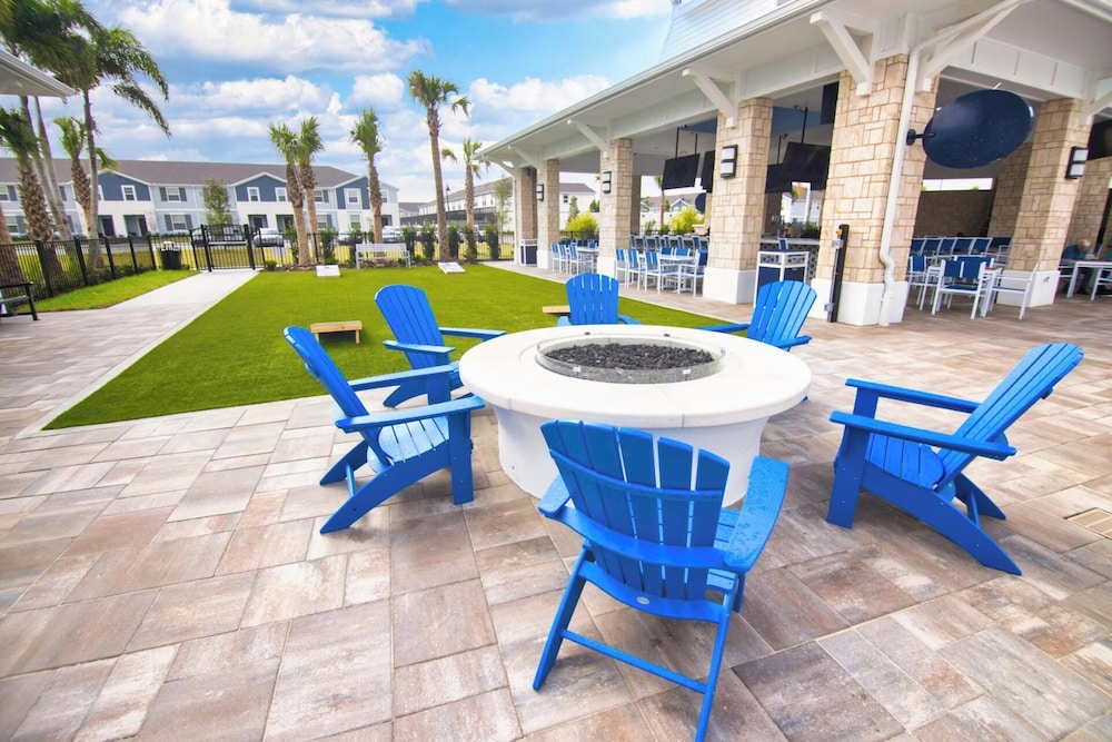 A Touch of Blue at Windsor Island Resort