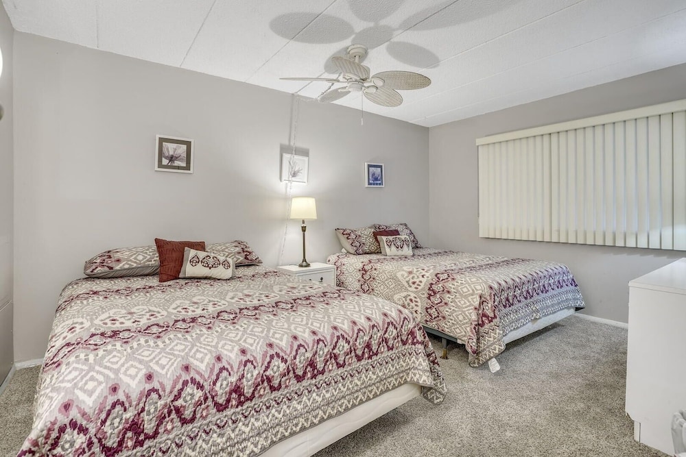 Oceana Ii 109 2 Bedroom Condo by RedAwning view 3