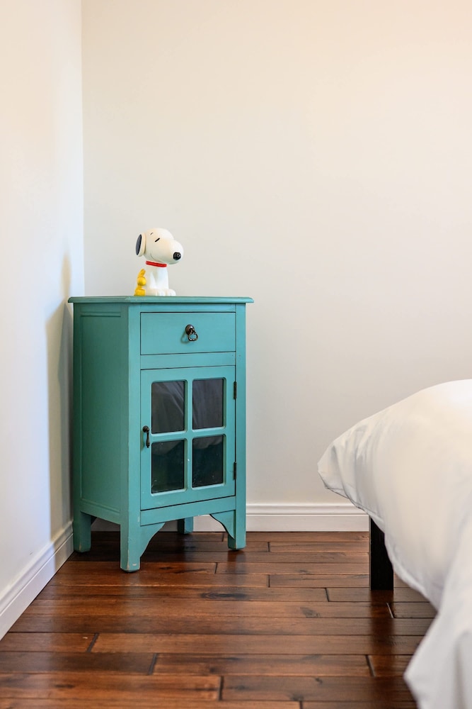 Cozy Pasadena Home Steps From Rose Bowl w Parking