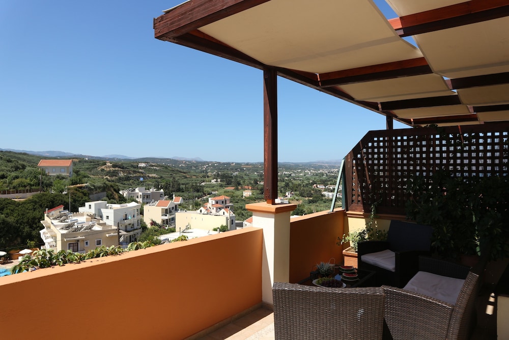 Orsalia Luxury Suites