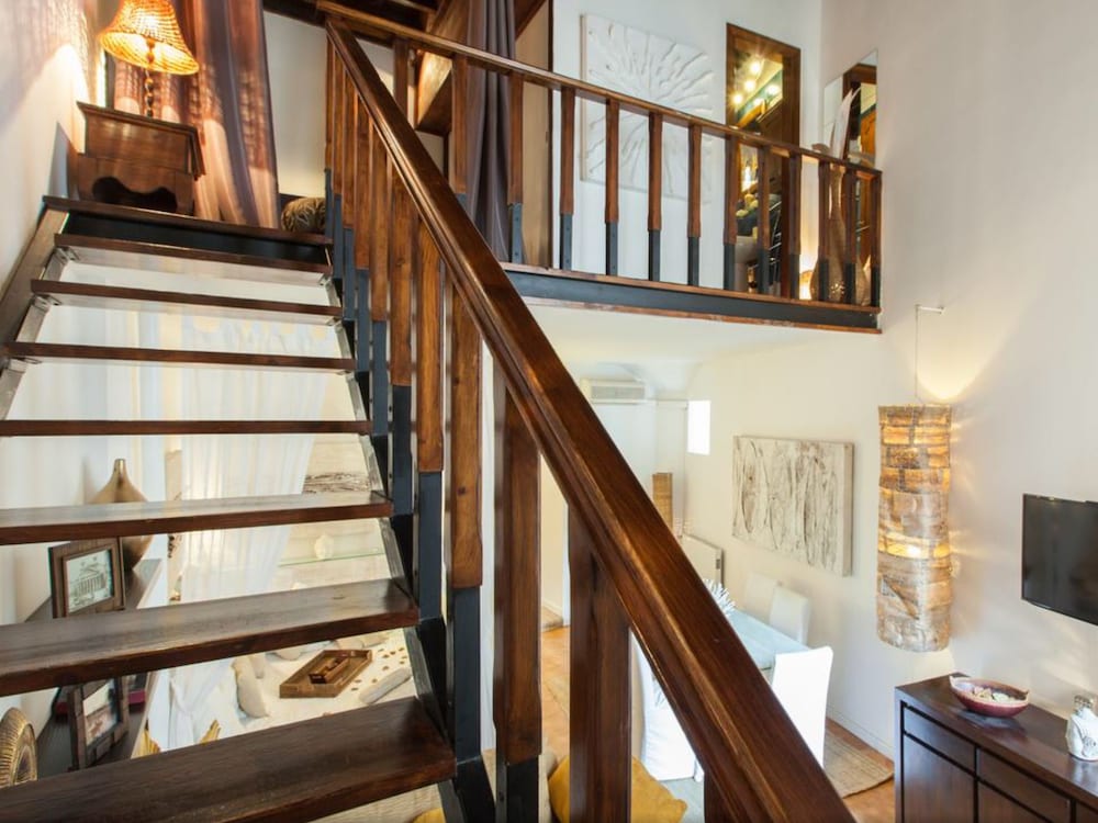 Navona Home