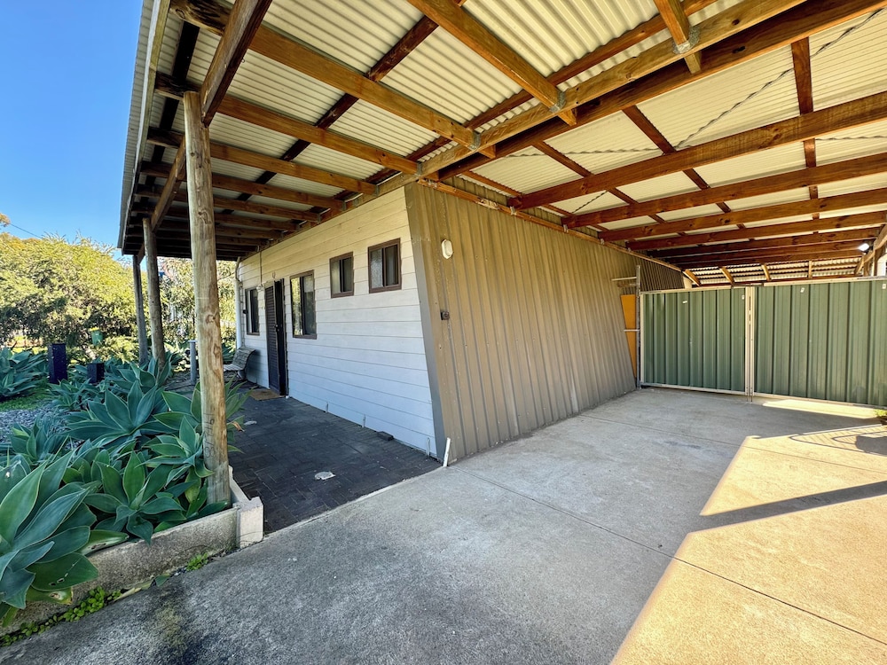 Coastal Paradise in Preston Beach
