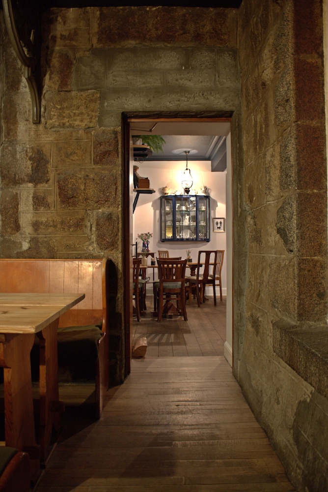 Whitebridge Hotel
