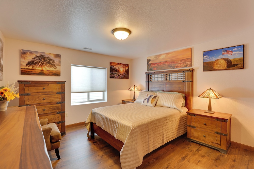 2 Mi to Downtown Sturgis: Quiet Ranch Home w/ View