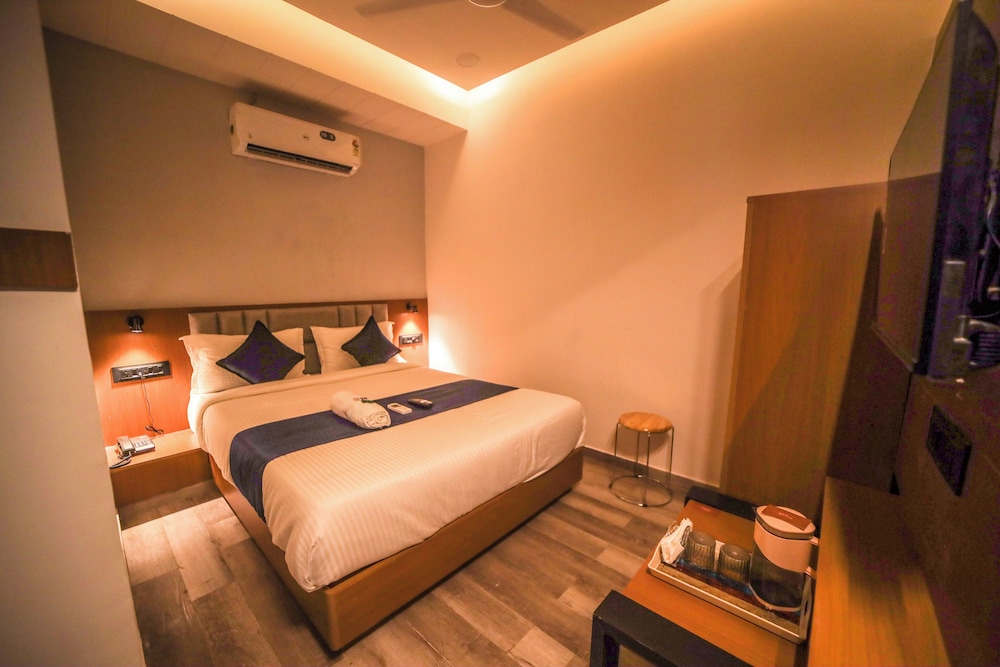 HOTEL NEST ICON
