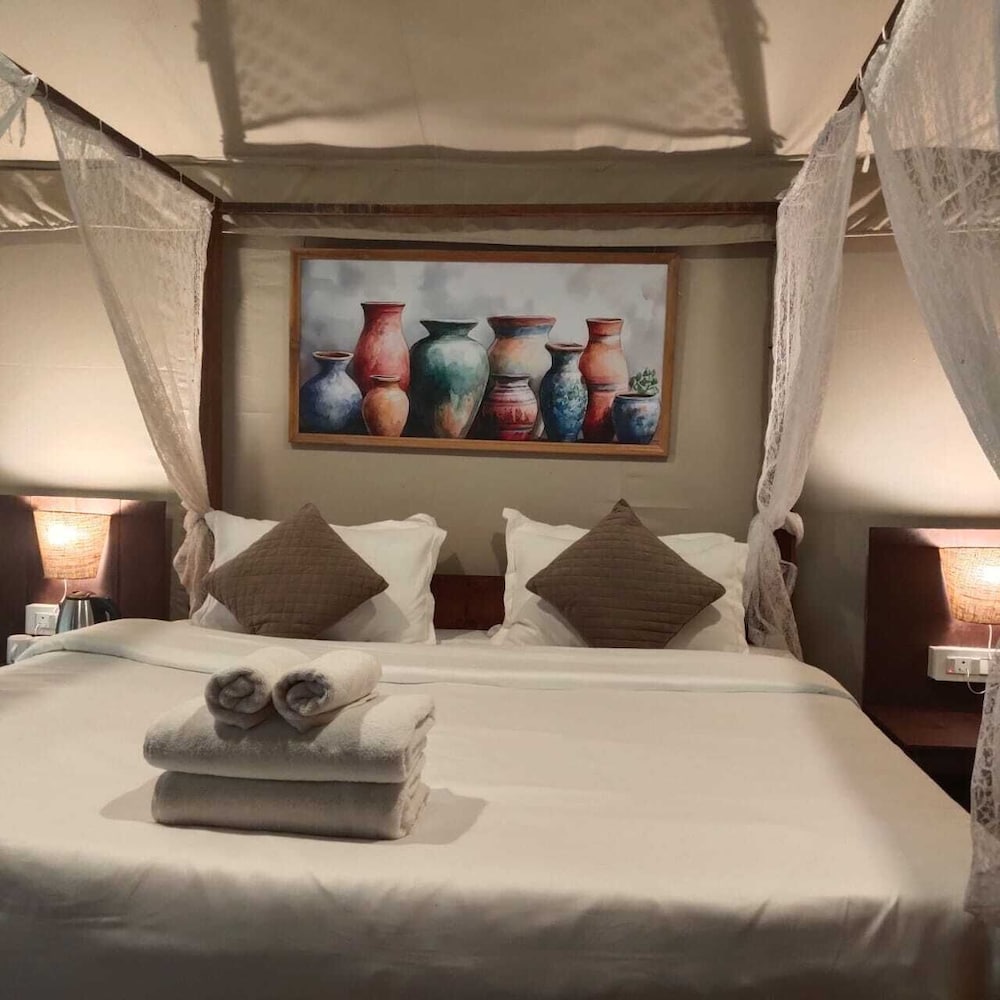 Goya Gate Beach Resort