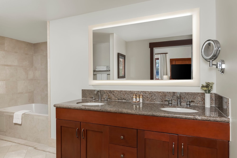 Lake Tahoe Vacations - Marriott Grand Residence Club, Lake Tahoe - 1 to 3 bedrooms Pent - Property Image 10