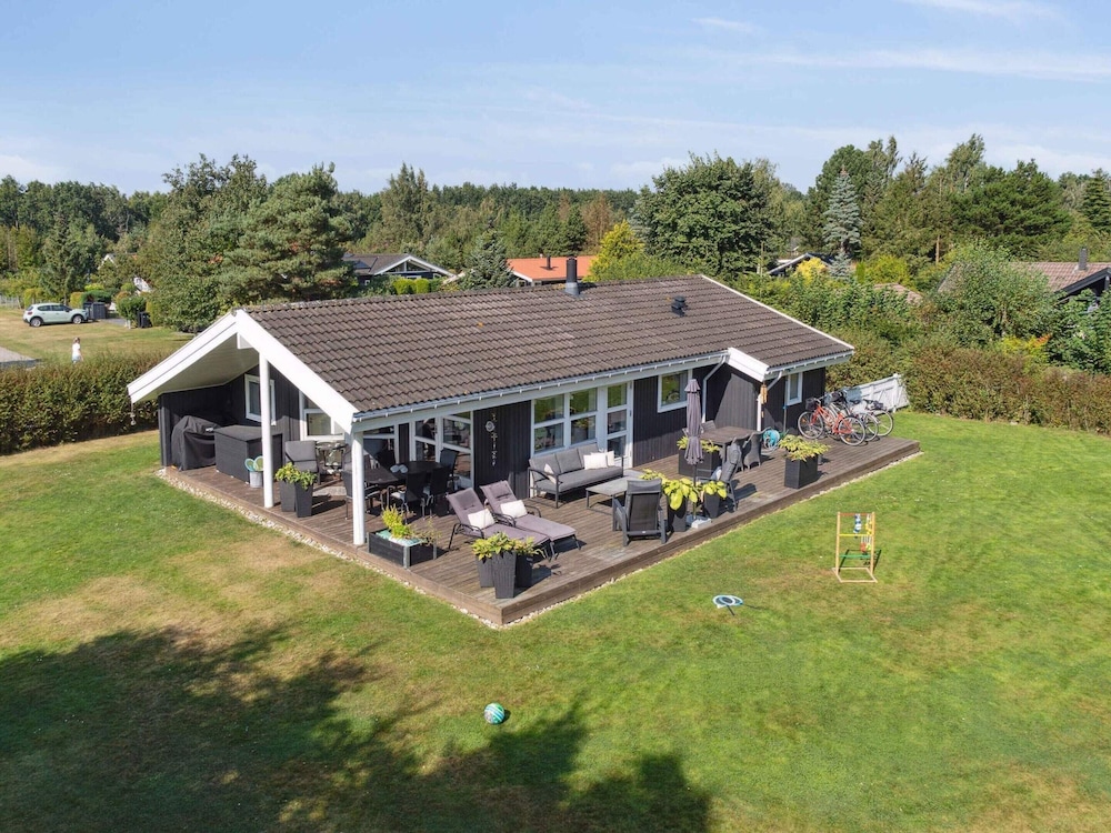 5 Star Holiday Home in Vaeggerlose