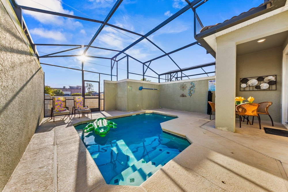 Gorgeous 5Bd w Pool Lazy River Storey Lake 4989
