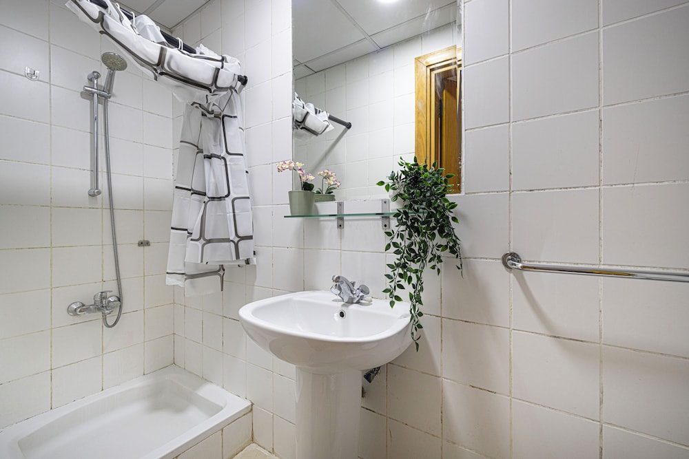 The Luxury Downtown Co-living