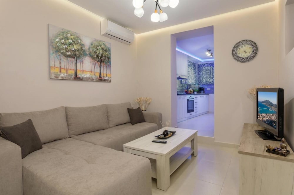 Evia s Apartment - New Apartment In Town - Evia s Apartment - New Apartment In Town