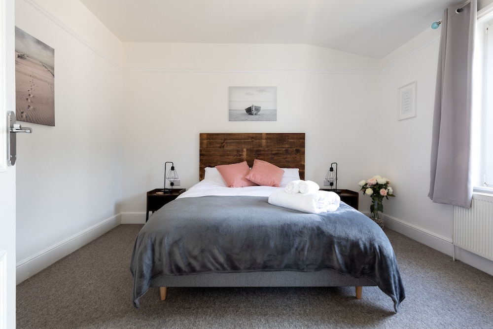 Falmouth Vacations - Little Haven - Property Image 2