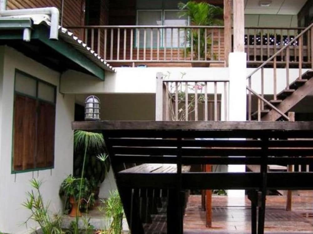 Ayutthaya Place