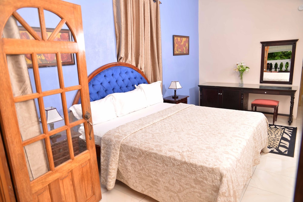 Chateau Margarite Hotel