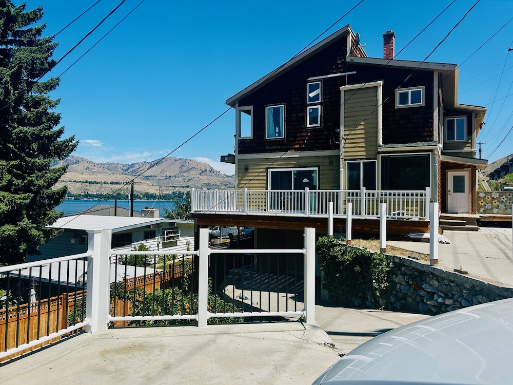 Water Street Retreat