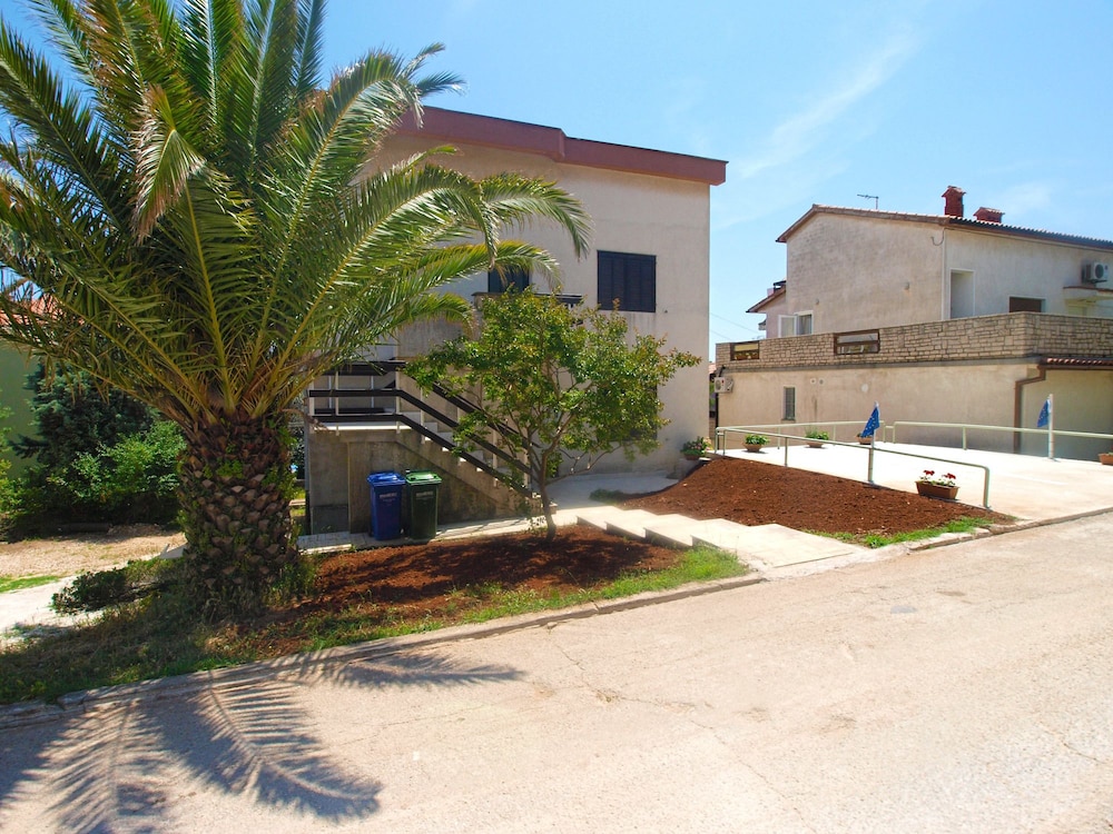 Photo 42