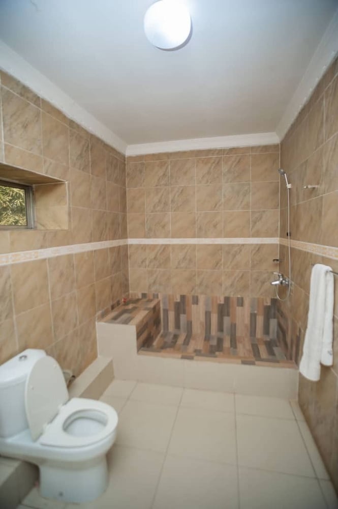 Room-large Room With Free Breakfast