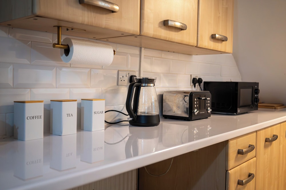 Casa Botique - Close To Gunwharf