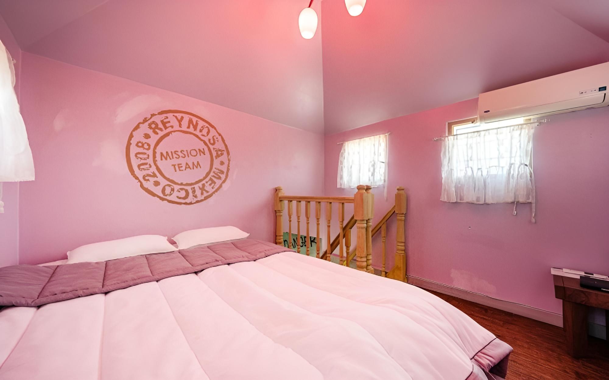 Taean Baja California Pension
