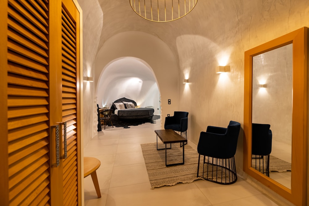 Daydream Luxury Suites