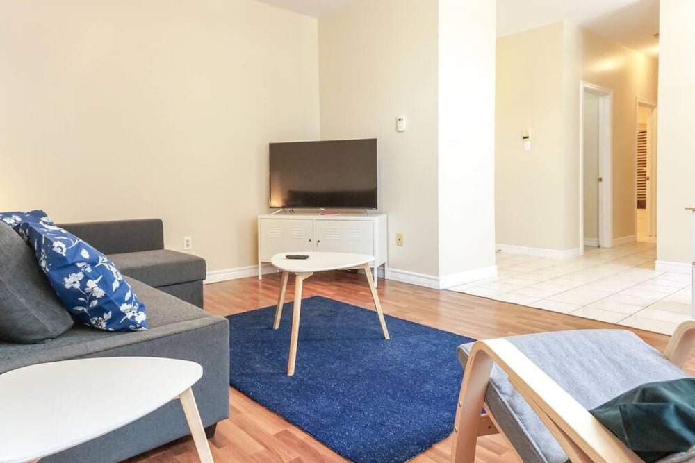Saint John Vacations - Premium 2-bed Condo Uptown SJ w Parking Location - Property Image 22