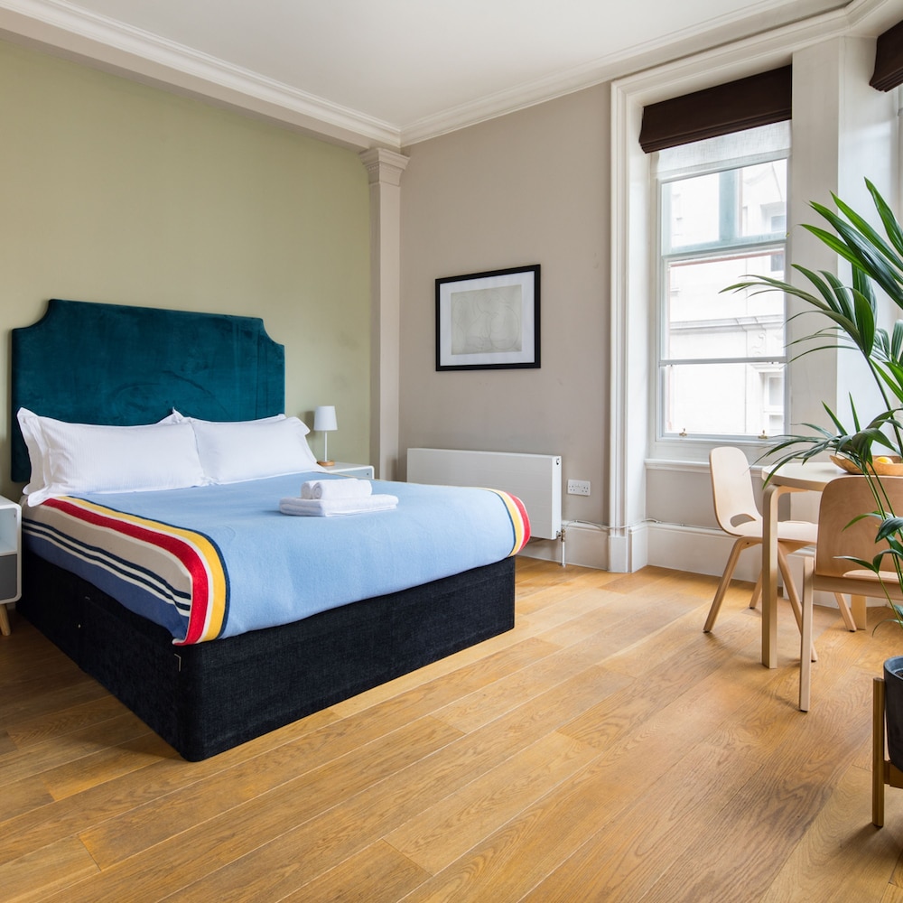 Cool Covent Garden Studio - Netflix Nespresso