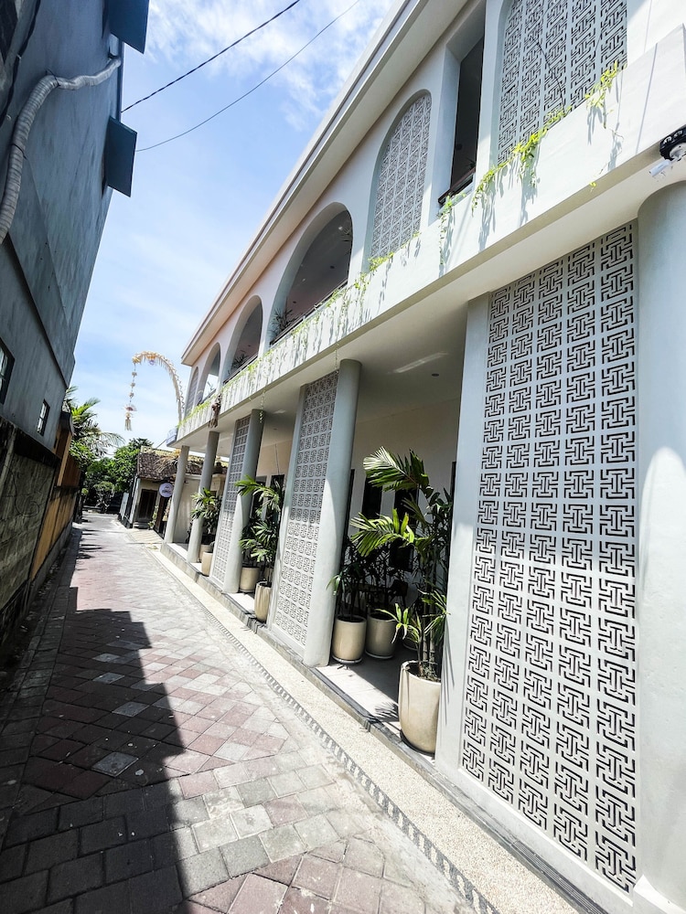 Sundari Guesthouse Pererenan