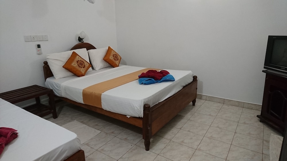 Thuruliya Lodge Habarana