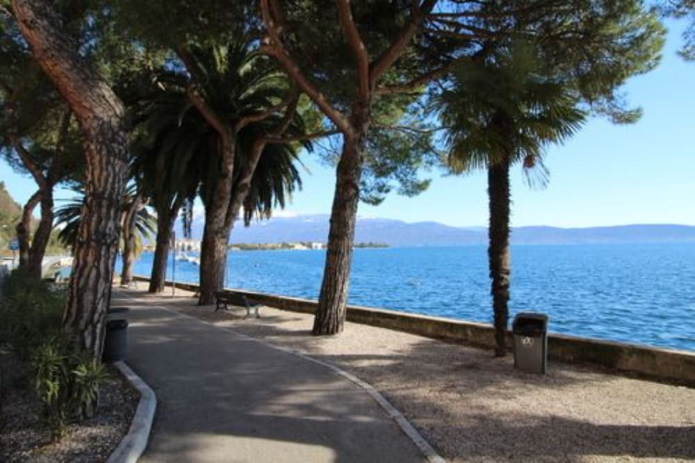 Appartamento Fronte Lago