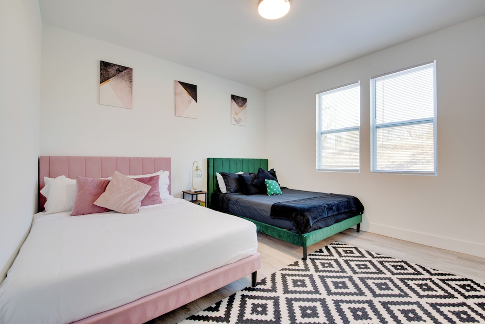 3 Mi to Six Flags: Atlanta Area Apartment
