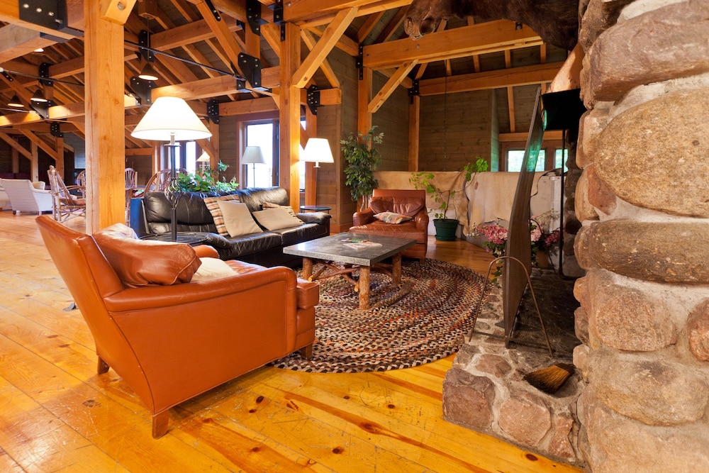 Drummond Island Resort