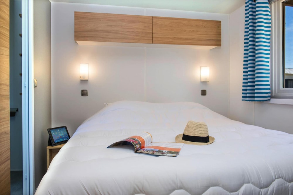 Mobile Home in Domaine Les Muriers