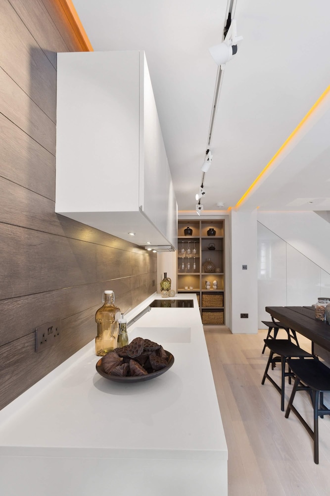 Knightsbridge Chelsea Lux 2 bed Duplex
