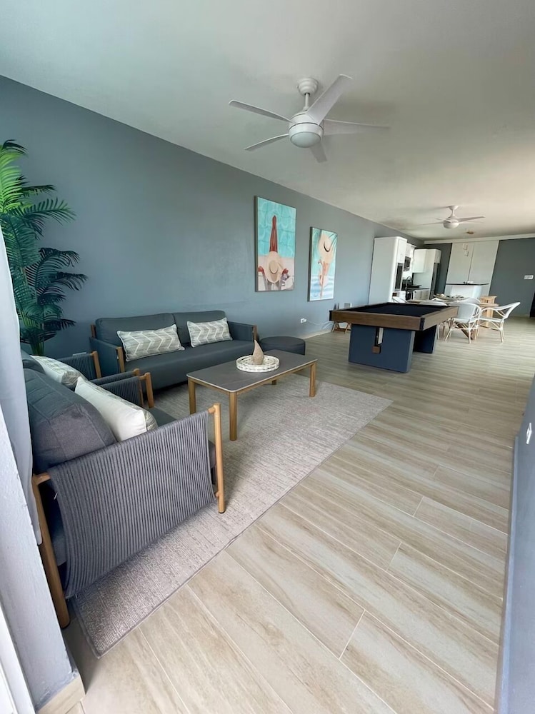 Blue Pearl-4 D'Luxe Beach Retreat