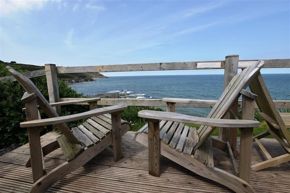 Clifftop Carriage